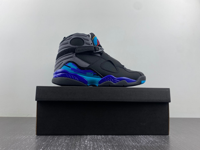 AIR JORDAN 8 RETRO 