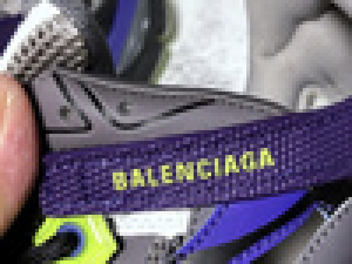 Balen Runner Sneakers 570391 W2GN7 1007