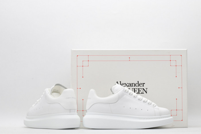 ALEXANDER MCQUEEN SNEAKERS