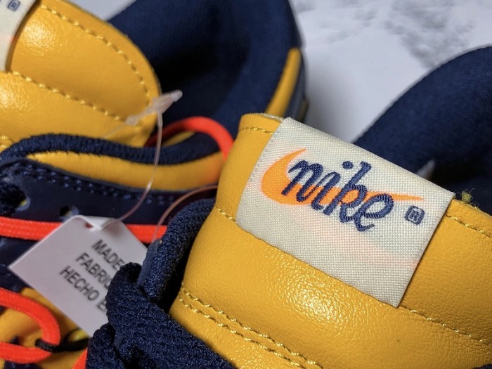 OF X Nike Dunk Low Michigan - CT0856-700