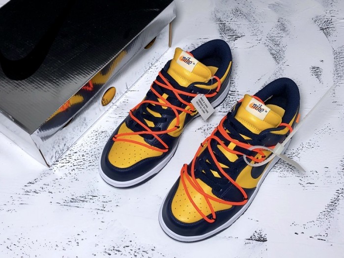 OF X Nike Dunk Low Michigan - CT0856-700
