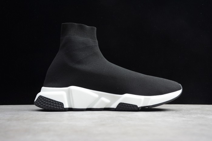Balen Speed Graffiti Trainers Black White 605972 W05GE 1015