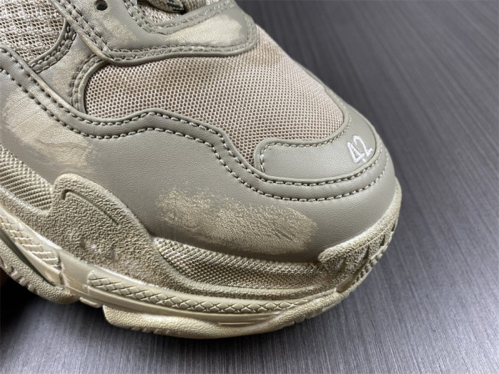 BALEN Triple S Sneaker 524039 W3CN3 9700