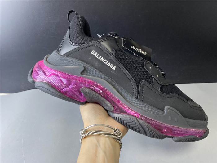 Balen Triple S Black Sneaker 541624 W09OA 0829