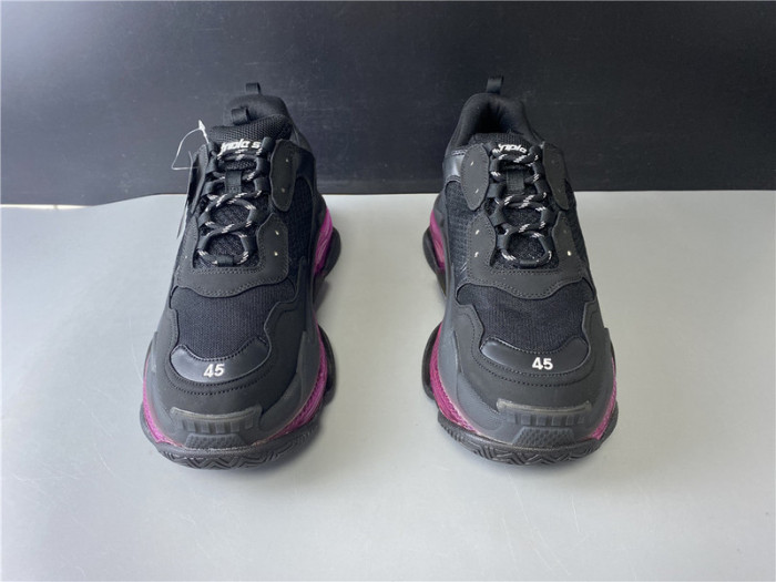 Balen Triple S Black Sneaker 541624 W09OA 0829