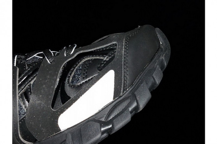 Balen Wmns Track Trainer 