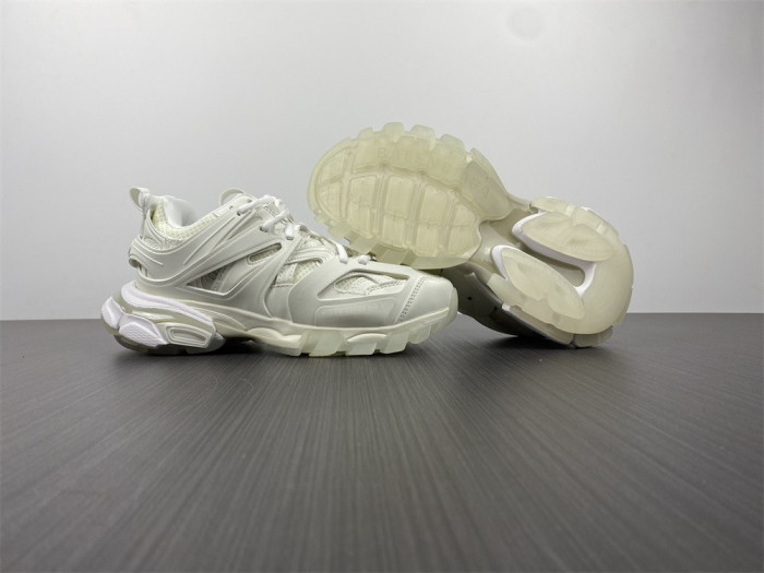BALEN TRACK TRAINER WHITE 542436 W3CR1 9000