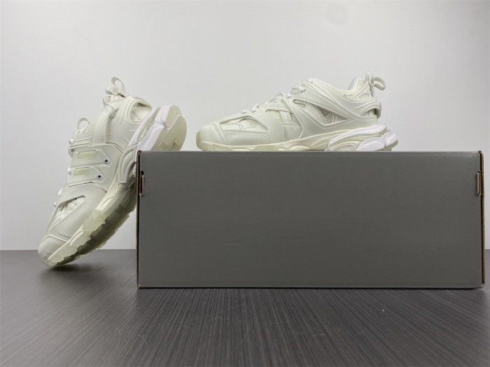 BALEN TRACK TRAINER WHITE 542436 W3CR1 9000
