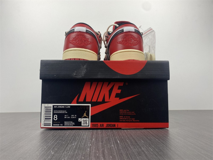 Air Jordan 1 Low Chicago 553558-118