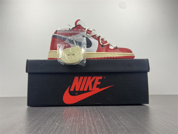 Air Jordan 1 Low Chicago 553558-118
