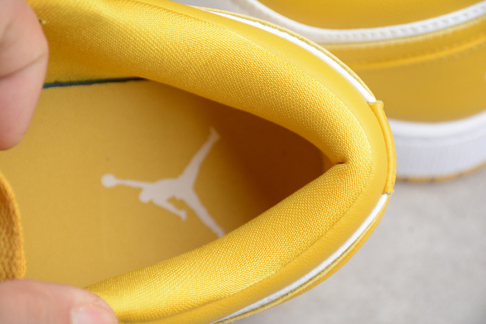Air Jordan 1 Low Pollen 553558-171