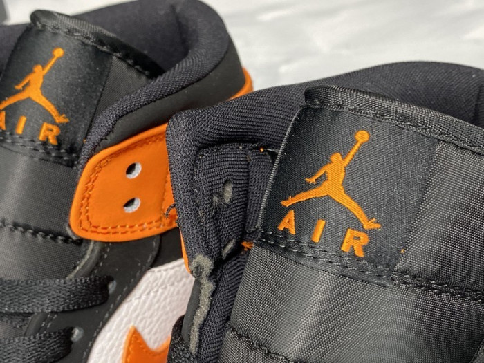 Air Jordan 1 Mid Shattered Backboard 554724-058