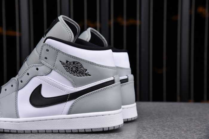 Air Jordan 1 Mid Light Smoke Grey 554724-092