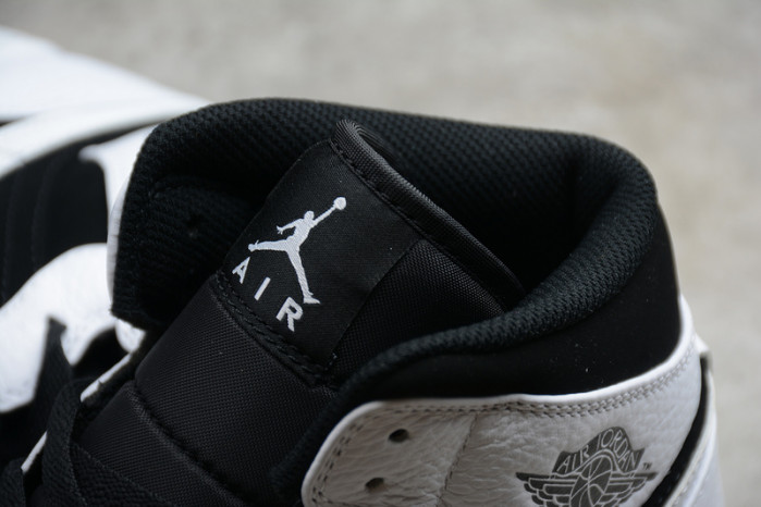Air Jordan 1 Mid White Black 554724-113