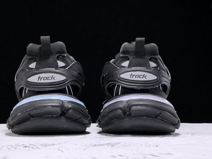 Balen Track Sneakers MAILLE LIGHTED SOLE BLACK 555036 W1GB1 1000