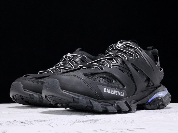 Balen Track Sneakers MAILLE LIGHTED SOLE BLACK 555036 W1GB1 1000