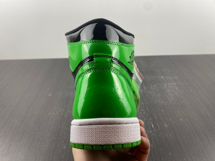 Air Jordan 1 Patent Green Black 555088-030