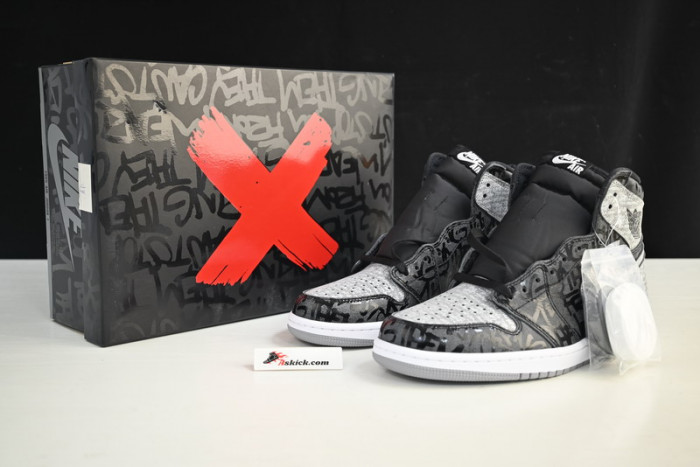 Air Jordan 1 Retro High OG "Rebellionaire" 555088-036