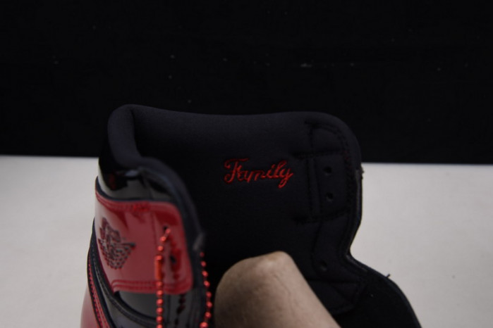 Air Jordan 1 High OG ‘Bred Patent’ 555088-063