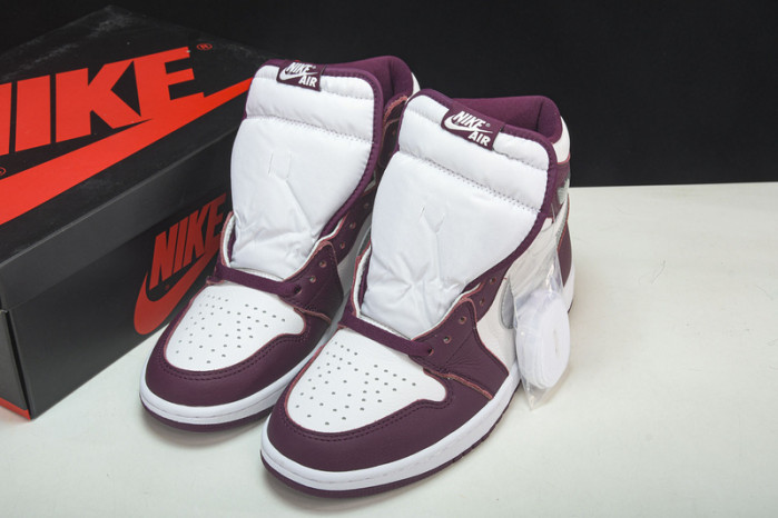 Air Jordan 1 High OG “Bordeaux” 555088-611