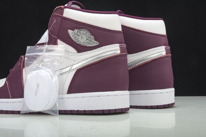 Air Jordan 1 High OG “Bordeaux” 555088-611