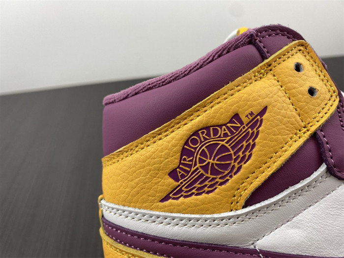Air Jordan 1 High OG ‘Brotherhood’ 555088-706