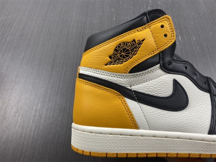Air Jordan 1 High OG “Yellow Toe”  555088-711