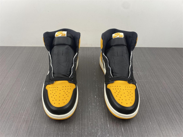 Air Jordan 1 High OG “Yellow Toe”  555088-711