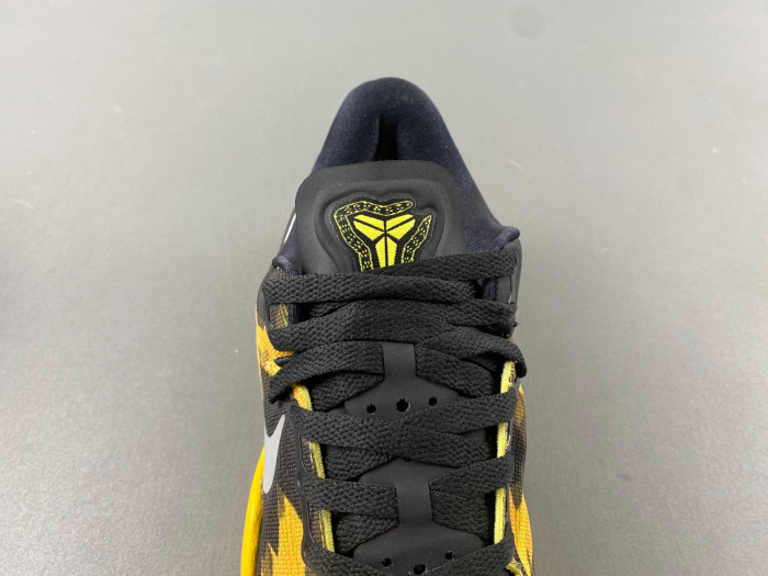 Nike KOBE 8 ZK8 555286-077