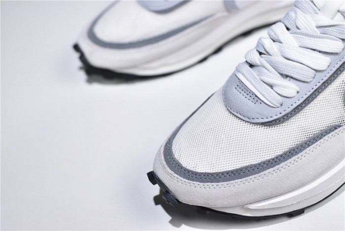 Nike LD Waffle sacai Summit White BV0073-100