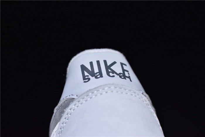 Nike LD Waffle sacai Summit White BV0073-100