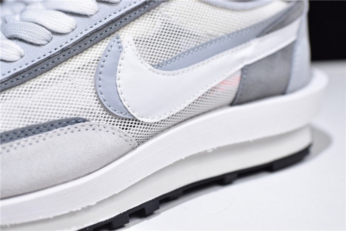 Nike LD Waffle sacai Summit White BV0073-100