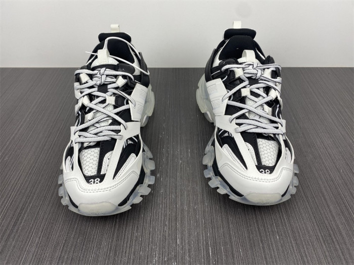 BALEN TRACK TRAINER 647741 W3BZ2 9010
