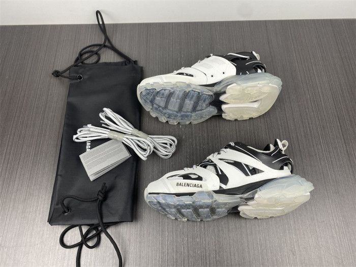 BALEN TRACK TRAINER 647741 W3BZ2 9010