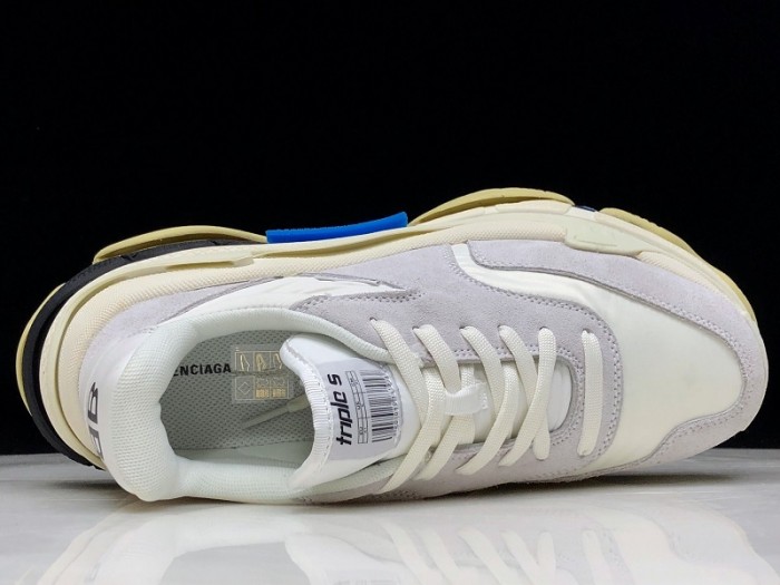 Balen Triple S White Suede  500597 W0971 9000