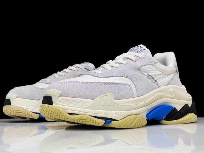 Balen Triple S White Suede  500597 W0971 9000