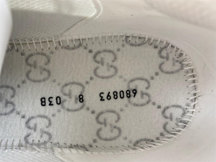 GU RUN SNEAKER