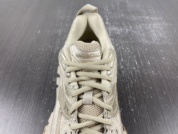 Balen Defender 685613 W2RAF 9700