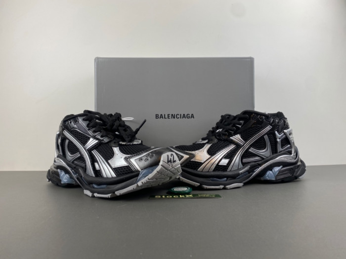 Balen Runner Sneakers 772774 W3RNY 0322