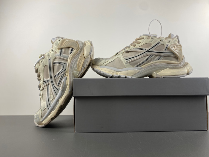 BALEN TRACK TRAINER 7.5 772774 W3RNY 1205