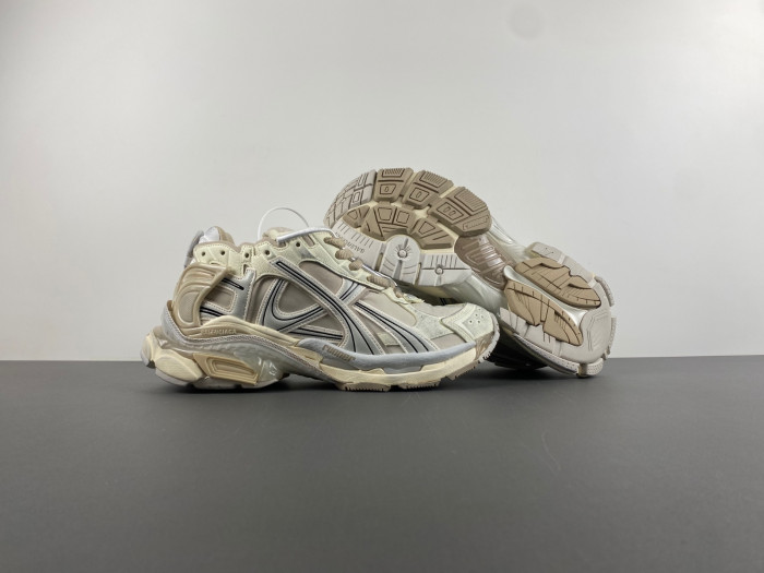 BALEN TRACK TRAINER 7.5 772774 W3RNY 1205