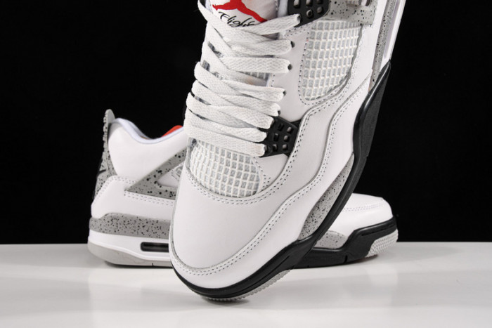 Air Jordan 4 OG “White Cement”  840606-192