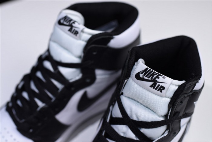 Air Jordan 1 Retro Black White 555088-010