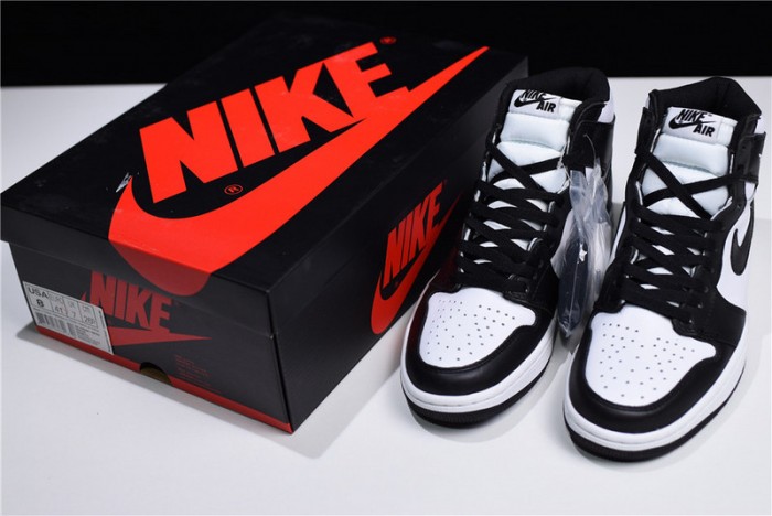 Air Jordan 1 Retro Black White 555088-010