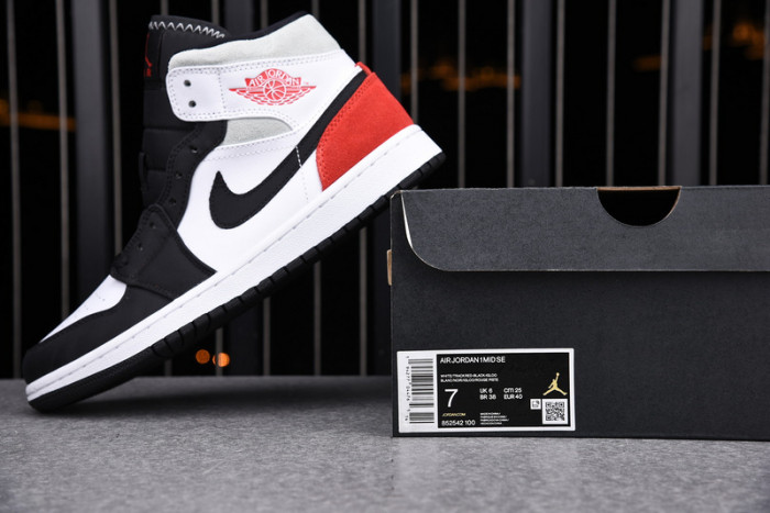 Air Jordan 1 Mid SE Union Black Toe 852542-100