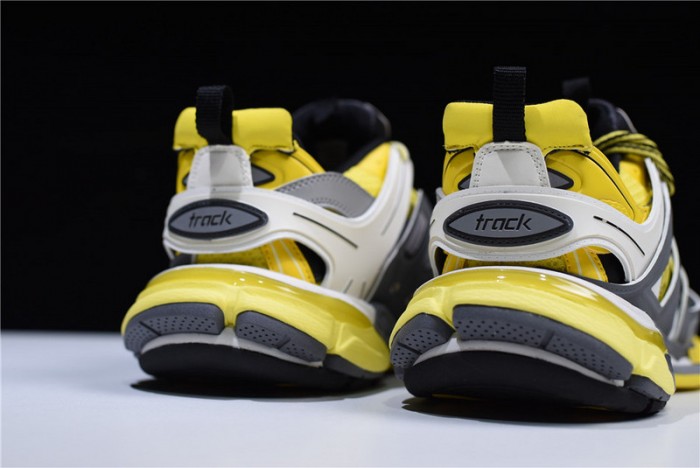 Balen Track Sneakers 656686 W06G0 2001 YELLOW