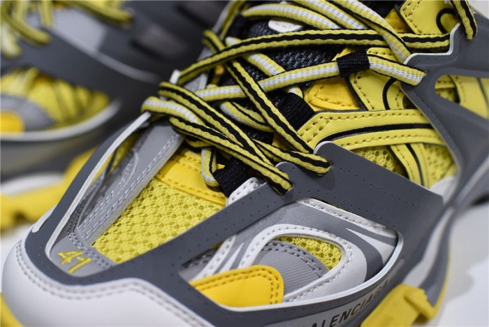 Balen Track Sneakers 656686 W06G0 2001 YELLOW