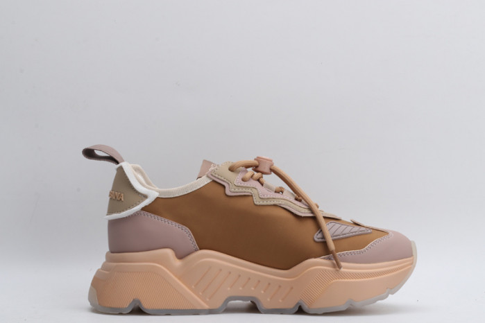 DG sneakers