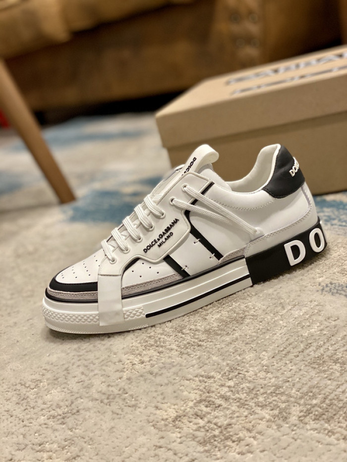 DG sneakers