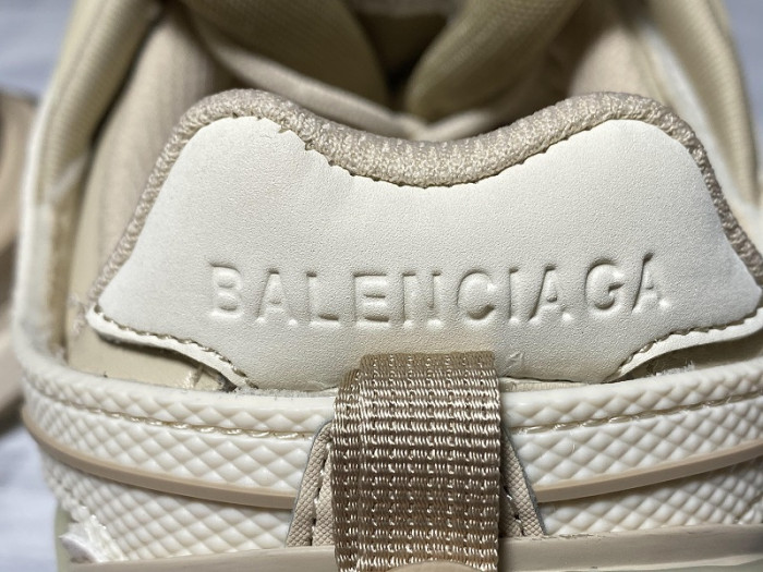 Balen Runner Sneakers Gold White 570391 W2GN7 2008